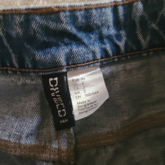 H&M Blue Denim Casual High Waisted Shorts 100% Cotton size 2 - Picture 3 of 8